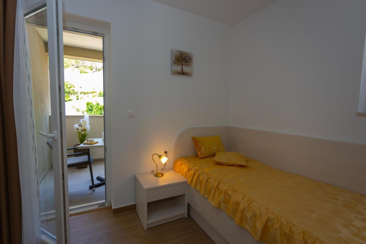 Apartments Vicin Brela Extérieur photo