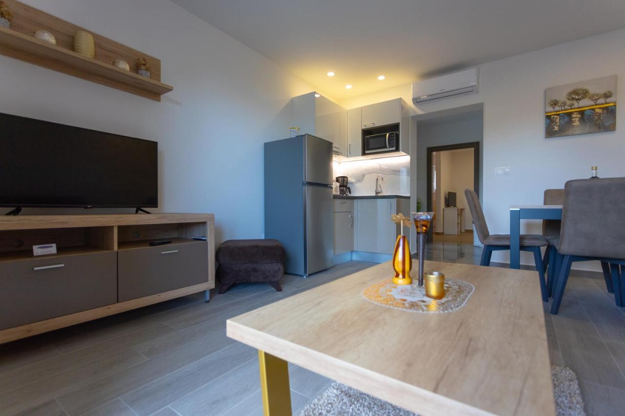 Apartments Vicin Brela Extérieur photo